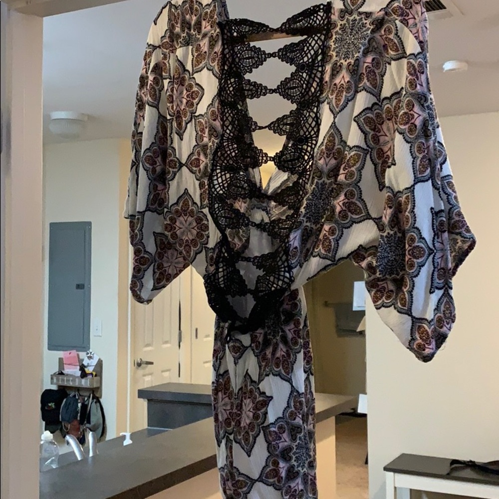 Romper - Picture 3 of 4
